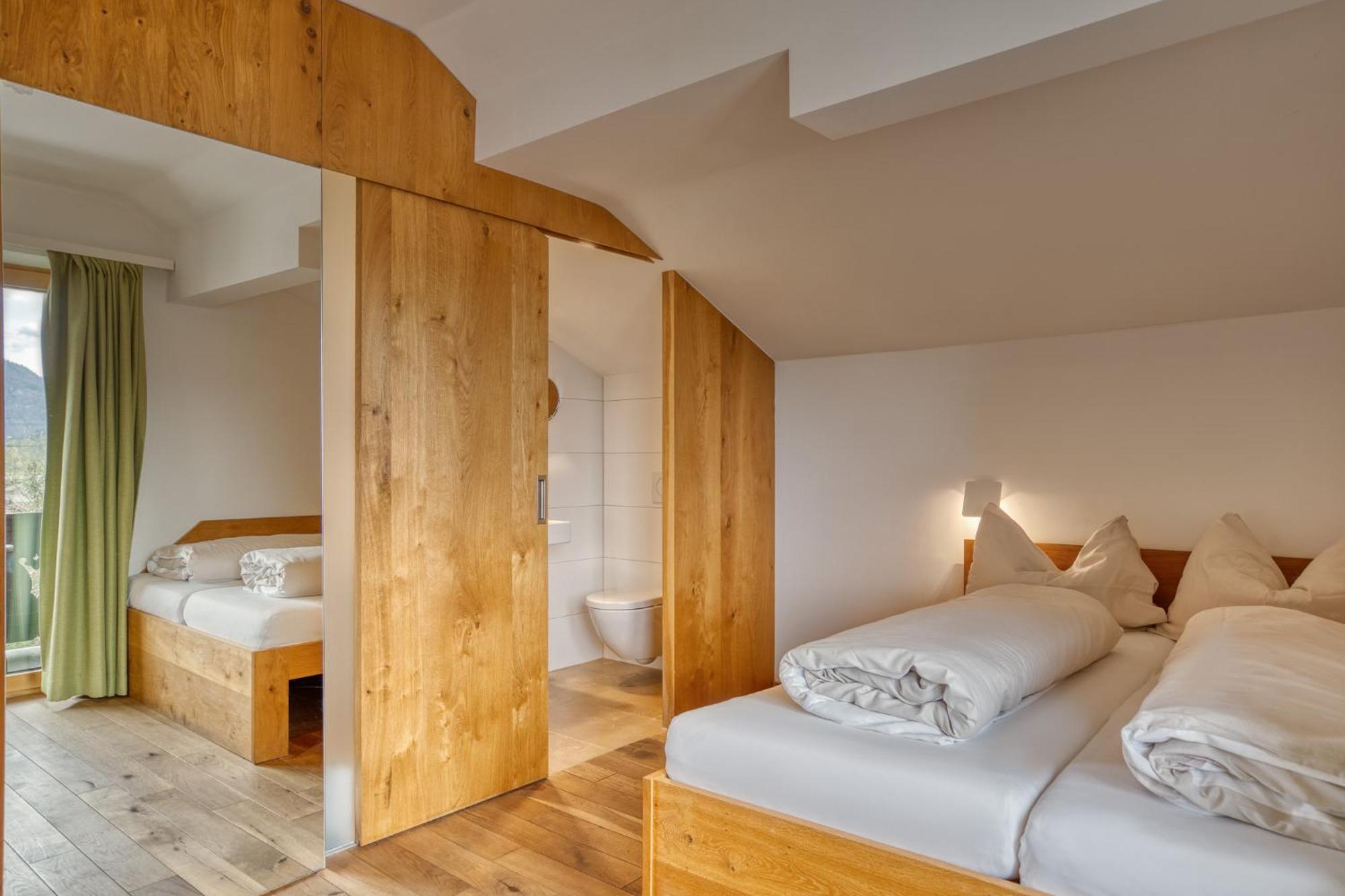 Hotel Wirtshaus Sattlerwirt Ebbs Habitación foto